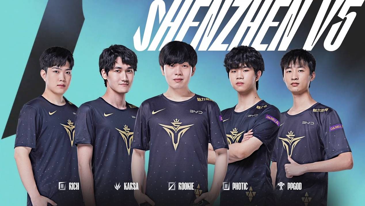 手用自己亲 手用自己亲