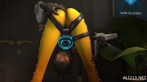 玩笑or真心话？队友在B费的球上留言：你上半赛季的表现就是.